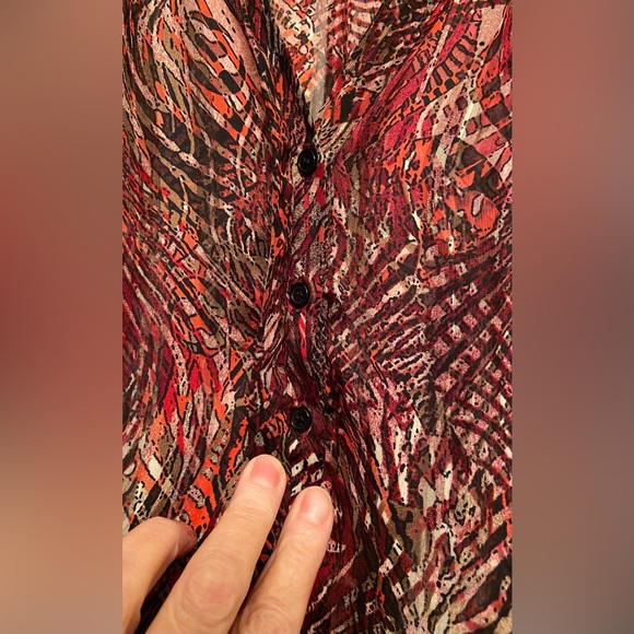 Cache sheer top. - Picture 4 of 5